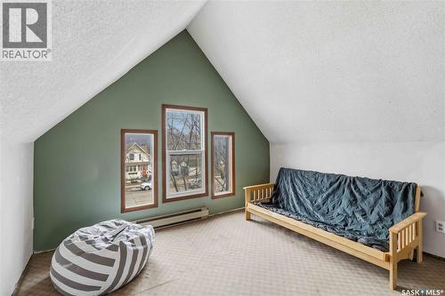 426 8Th Street E, Saskatoon, SK - Indoor