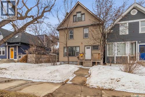 426 8Th Street E, Saskatoon, SK - Outdoor With Facade