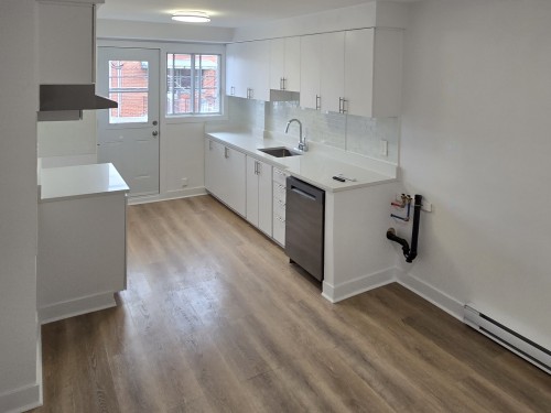 Kitchen - 8656 14E Avenue, Montréal (Villeray/Saint-Michel/Parc-Extension), QC - Indoor Photo Showing Kitchen