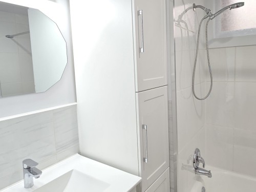 Bathroom - 8656 14E Avenue, Montréal (Villeray/Saint-Michel/Parc-Extension), QC - Indoor Photo Showing Bathroom