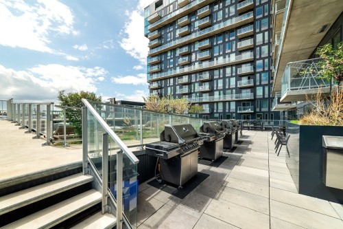 Restaurant - 1422-60 Rue De L'Éclipse, Brossard, QC - Outdoor