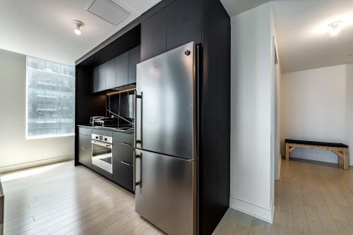 Cuisine - 1422-60 Rue De L'Éclipse, Brossard, QC - Indoor Photo Showing Kitchen