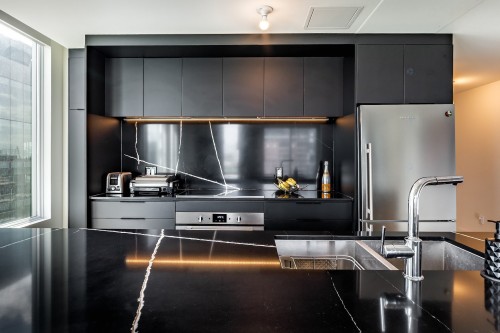 Cuisine - 1422-60 Rue De L'Éclipse, Brossard, QC - Indoor Photo Showing Kitchen