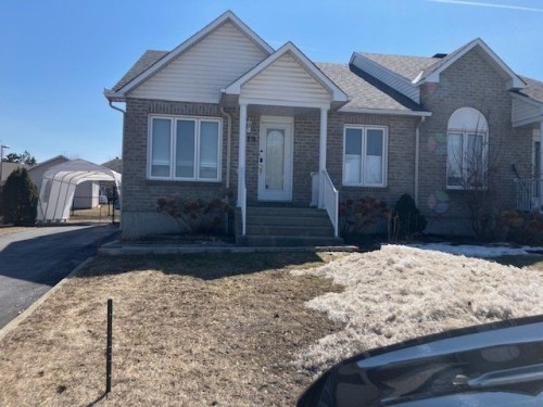 119 Rue de Mirabel  Gatineau (Gatineau), QC J8P 8C1