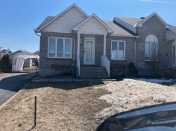 119 Rue de Mirabel  Gatineau (Gatineau), QC J8P 8C1