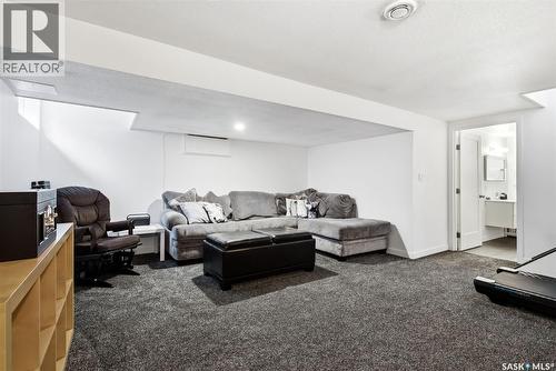 N 4212 Castle Road, Regina, SK - Indoor