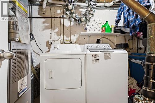 N 4212 Castle Road, Regina, SK - Indoor Photo Showing Laundry Room