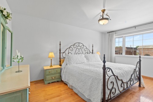 Master Bedroom - 6790 Rue St-Zotique E., Montréal (Mercier/Hochelaga-Maisonneuve), QC - Indoor Photo Showing Bedroom