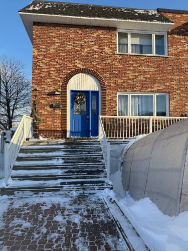 Front of Structure - 6790 Rue St-Zotique E., Montréal (Mercier/Hochelaga-Maisonneuve), QC - Outdoor