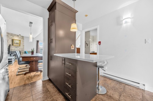 Cuisine - 6-197 Rue De La Forge, Saint-Eustache, QC - Indoor