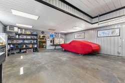 Garage - 