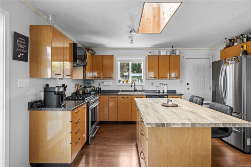 769 Malone Rd, Ladysmith, BC 