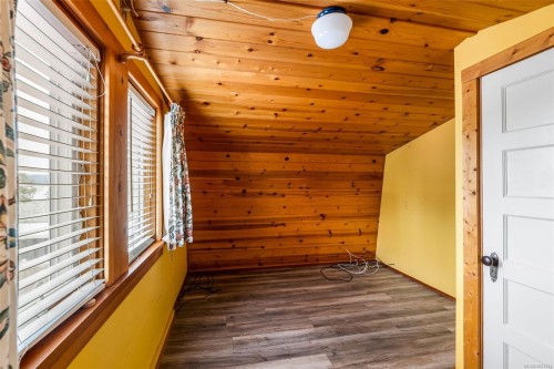 1547 Joan Ave, Crofton, BC 