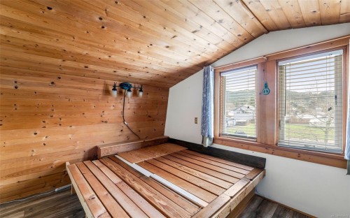 1547 Joan Ave, Crofton, BC 