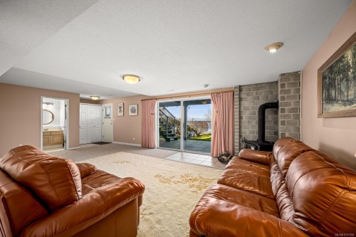 5018 Spence Rd, Courtenay, BC 