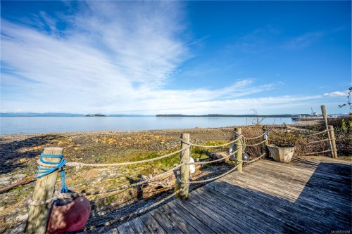 5018 Spence Rd, Courtenay, BC 