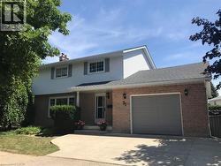 31 BLACKFRIAR Lane Brantford, ON N3R 7M2