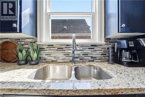 26 Isabel Avenue, Hamilton, ON - Indoor Photo Showing Kitchen With Double Sink With Upgraded Kitchen