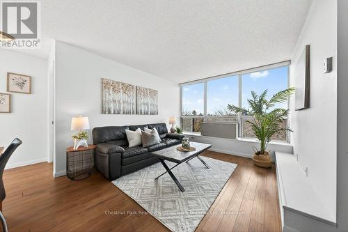 501 - 107 BAGOT STREET  Guelph (Junction/Onward Willow), ON N1H 8H5