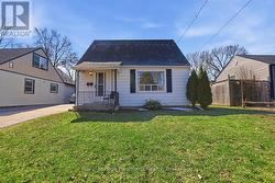 19 PERTH ROAD  Kitchener, ON N2M 3G6