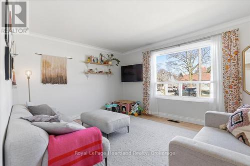 19 Perth Road, Kitchener, ON - Indoor