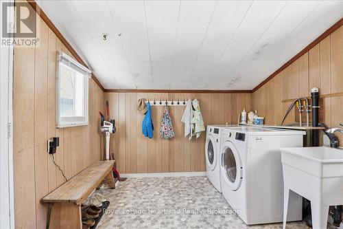 19 Perth Road, Kitchener, ON - Indoor Photo Showing Laundry Room