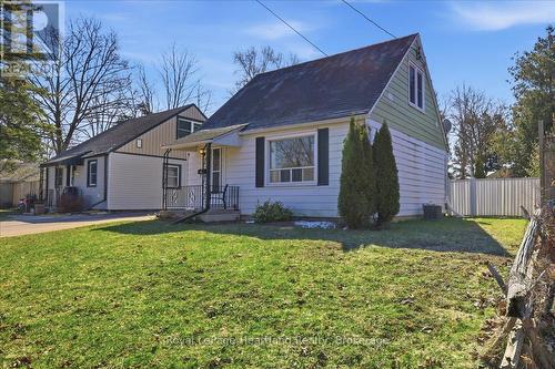 19 Perth Road, Kitchener, ON - Outdoor