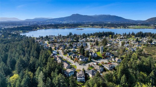 1694 Eagle View Pl, Duncan, BC 