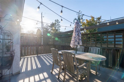 323 Masters Rd, Victoria, BC 