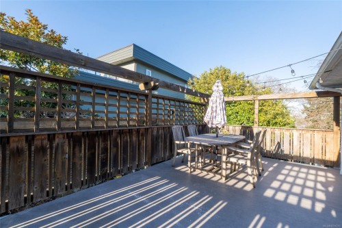 323 Masters Rd, Victoria, BC 