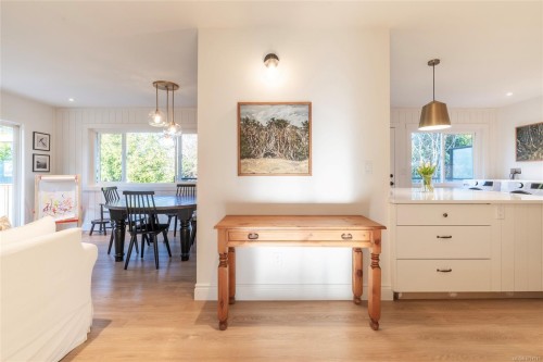 323 Masters Rd, Victoria, BC 