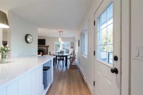 323 Masters Rd, Victoria, BC 