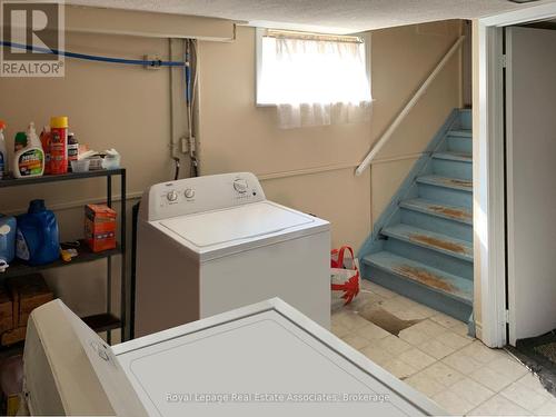 Laundry Room - 3498 Ashcroft Crescent, Mississauga, ON - Indoor Photo Showing Laundry Room