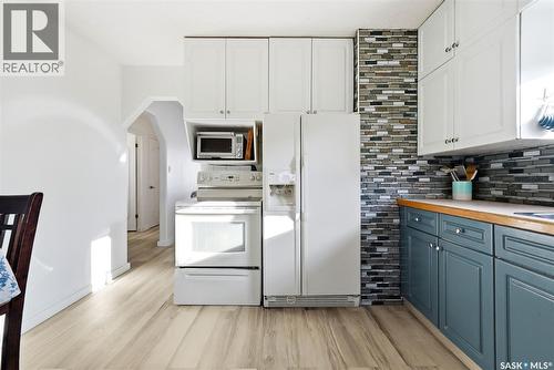 78 Straub Crescent, Regina, SK - Indoor Photo Showing Kitchen
