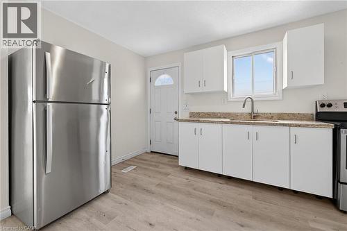 4049 Highway 6, Hamilton, ON - Indoor Photo Showing Kitchen