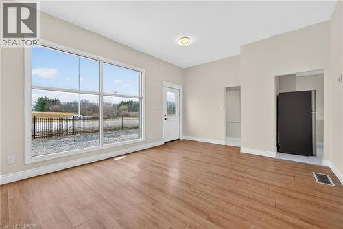 4049 Highway 6, Hamilton, ON - Indoor Photo Showing Other Room