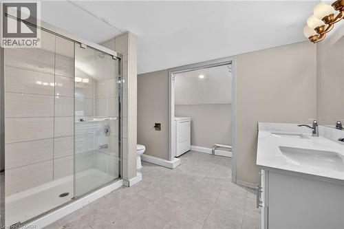 4049 Highway 6, Hamilton, ON - Indoor Photo Showing Bathroom