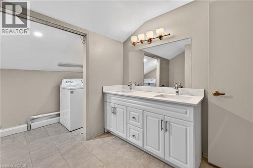 4049 Highway 6, Hamilton, ON - Indoor Photo Showing Laundry Room