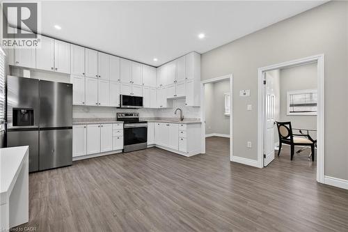 4049 Highway 6, Hamilton, ON - Indoor Photo Showing Kitchen