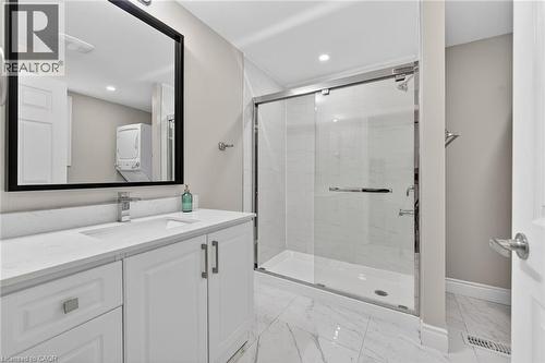 4049 Highway 6, Hamilton, ON - Indoor Photo Showing Bathroom