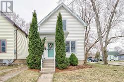 25 ASH STREET Stratford, ON N5A 1M5