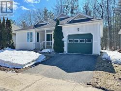 45 PINE RIDGE GATE E Gravenhurst (Muskoka (S)), ON P1P 1Y4