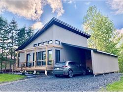 100 Rivière À La Truite RD Saint-Jacques, NB E7B 1Y7