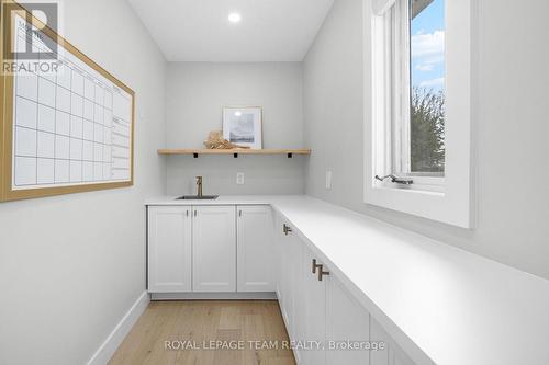 1386 Johnston Drive, Ottawa, ON - Indoor Photo Showing Other Room