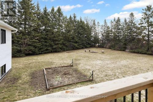 1386 Johnston Drive, Ottawa, ON - Outdoor