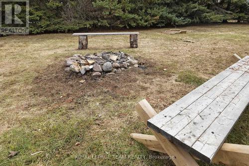 1386 Johnston Drive, Ottawa, ON - Outdoor