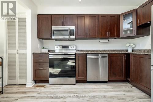 modern kitchen - 28 - 28 Peary Way, Ottawa, ON - Indoor Photo Showing Kitchen