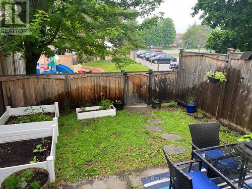 backyard - 28 - 28 Peary Way, Ottawa, ON - Outdoor With Backyard