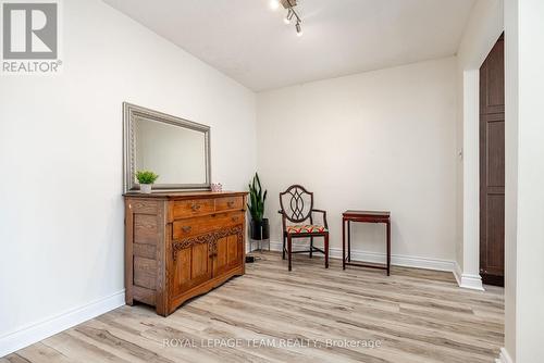 sitting area - 28 - 28 Peary Way, Ottawa, ON - Indoor