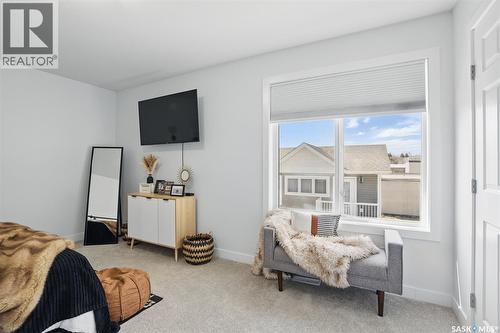 421 L Avenue S, Saskatoon, SK - Indoor Photo Showing Bedroom